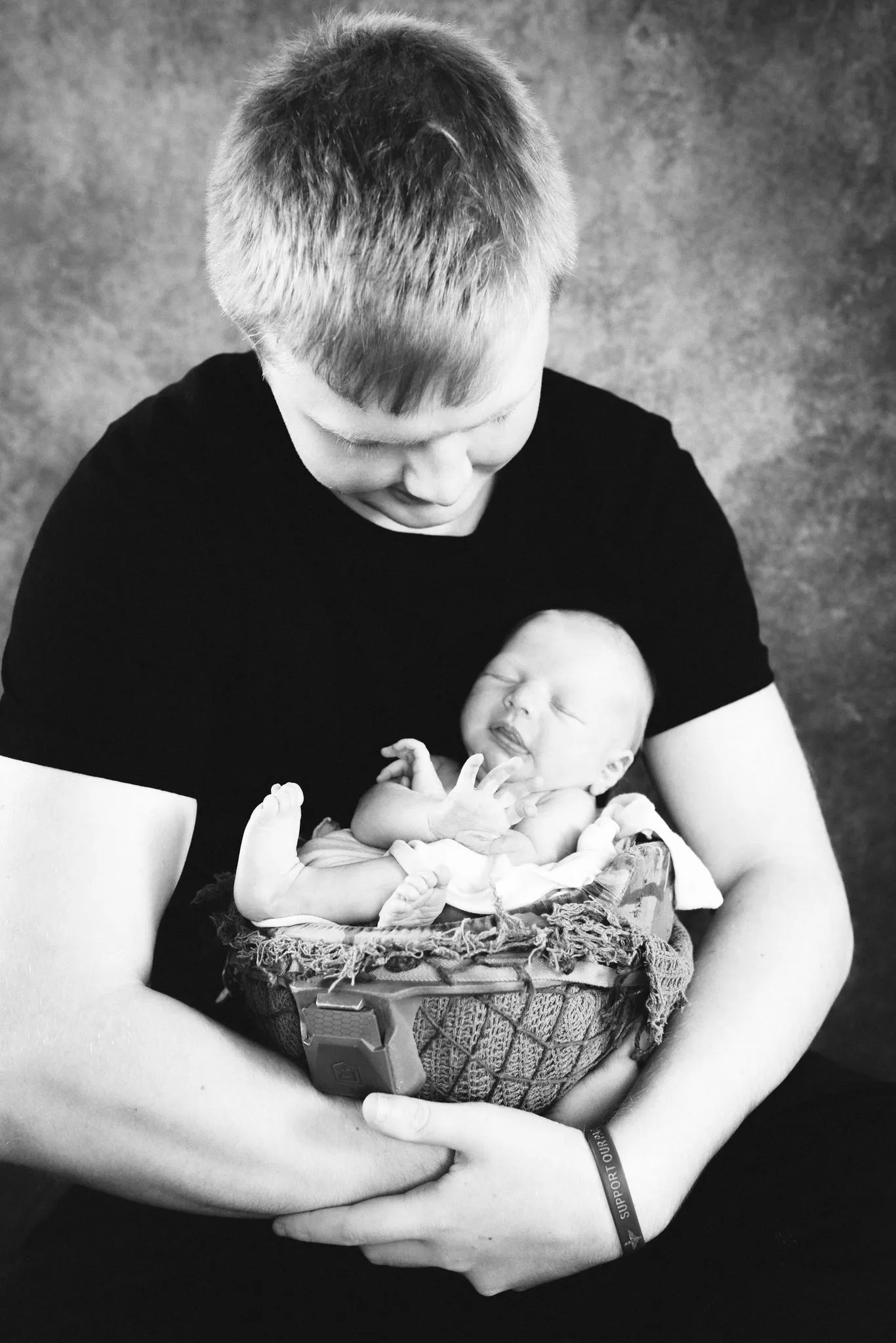 Dad-to-be Bootcamps – practical sessions to help new dads learn skills and feel confident supporting their partner and baby.